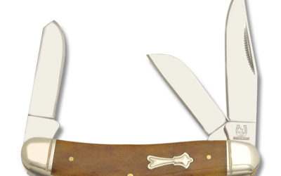 3 Blade Sowbelly Amber Jigged Bone Handle